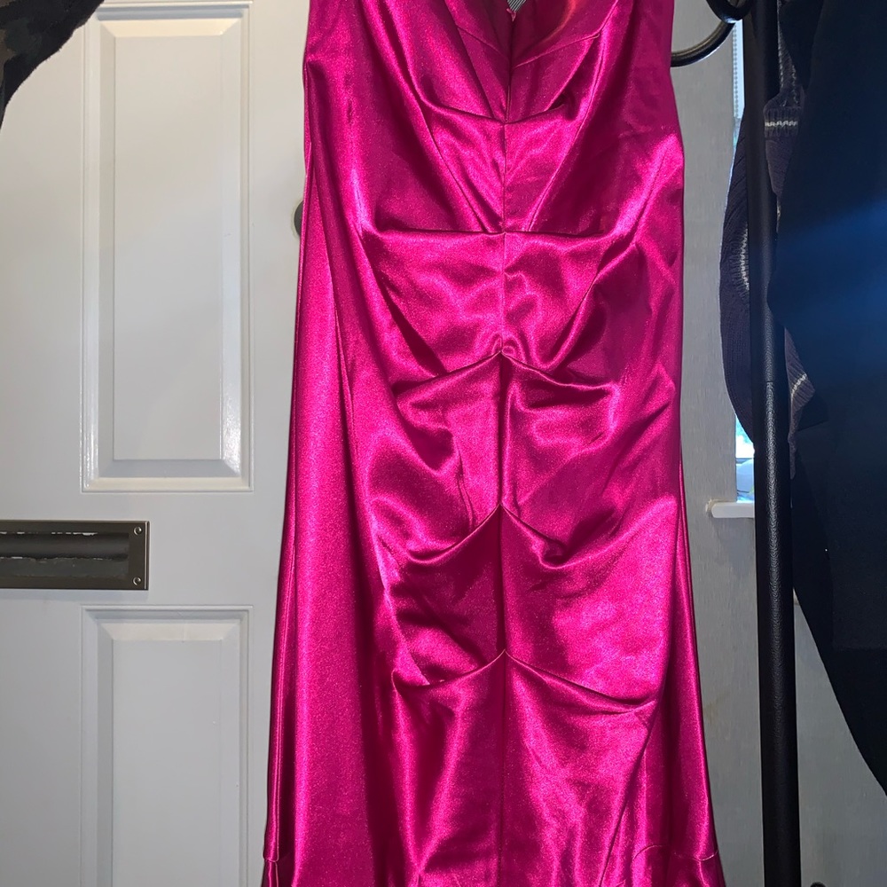 Dress - Picture 5 of 6